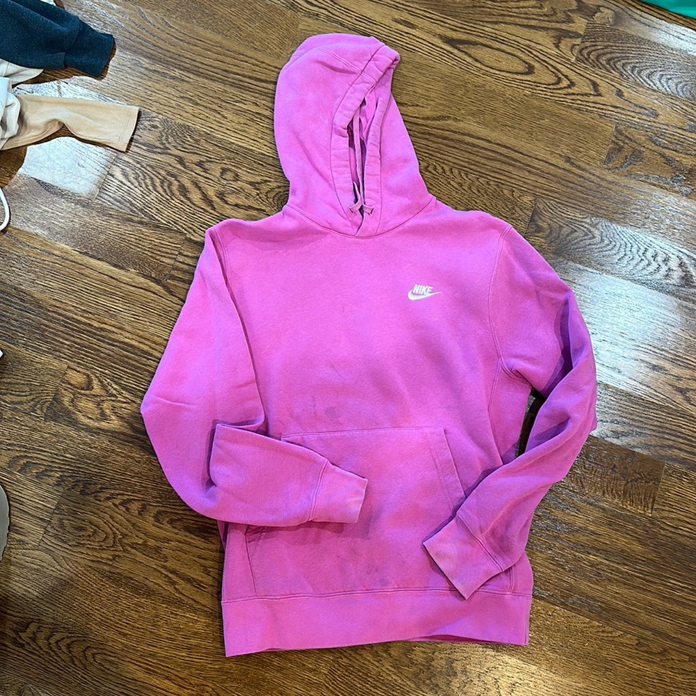 pink nike sweatshirt